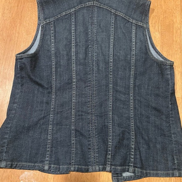 Chico’s Denim Vest. Size 1. - Picture 3 of 4